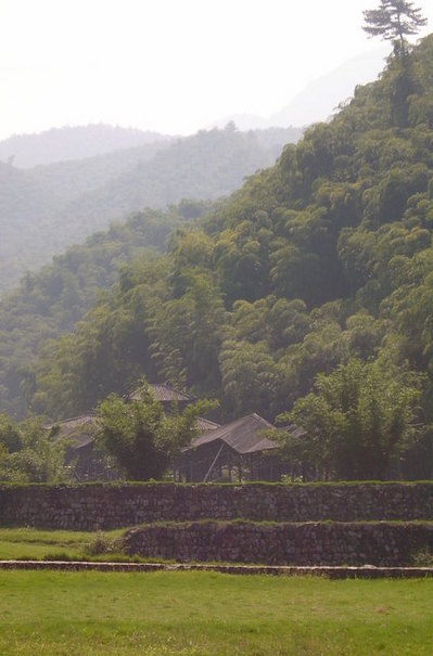 China%20011-thumb-400x605